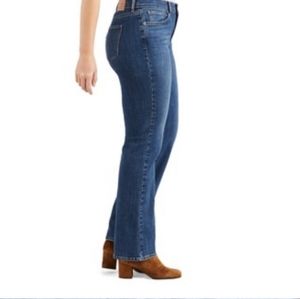 Levi's Low Boot Cut 545 Size 8 short